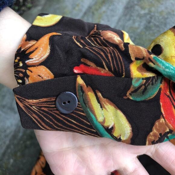 Vintage Dana Buchman top Brown Floral Silk Button Up shirt 8 - Picture 5 of 6